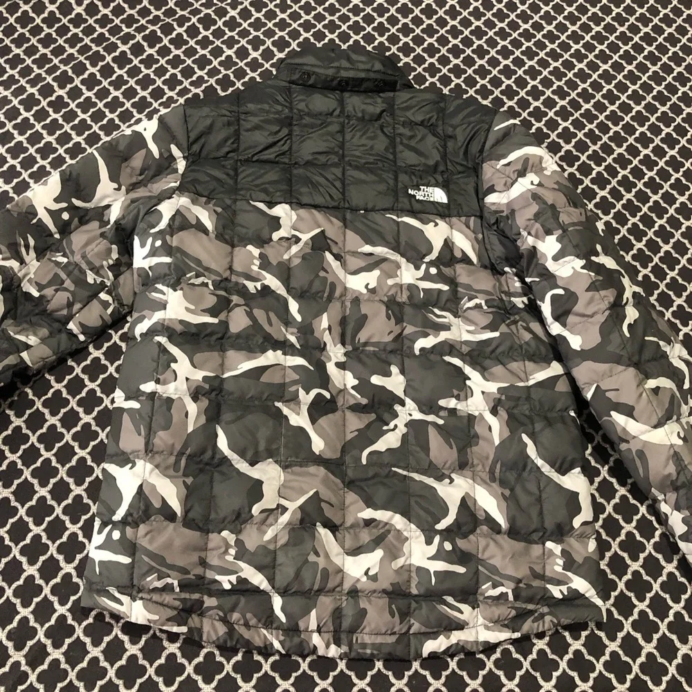 North Face Boy Camo Black White Puffer Thermoball ECO Jacket Zip Large 14/16 AB1